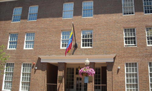 Đại sứ qu&aacute;n Venezuela tại Mỹ. Ảnh:&nbsp;AFP.