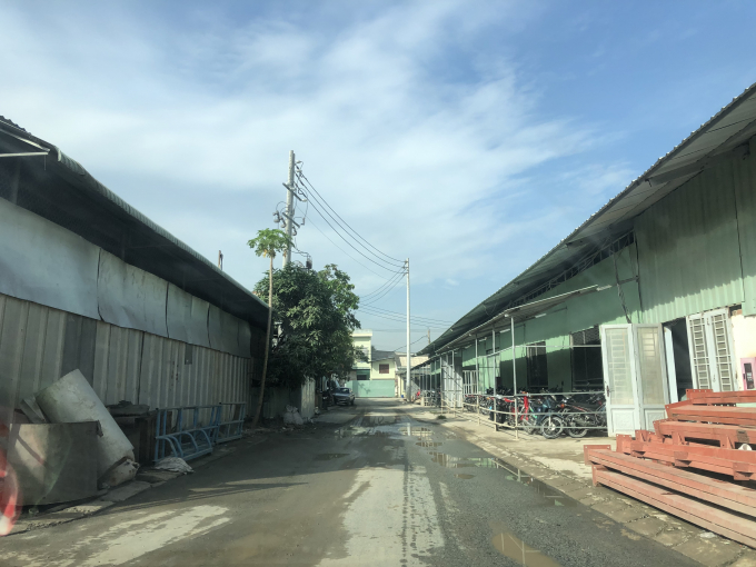 Suốt một thời gian d&agrave;i m&agrave; ch&iacute;nh quyền mới cưỡng chế 1 c&ocirc;ng tr&igrave;nh vi phạm tại đ&acirc;y? (Ảnh: Anh Tuấn)