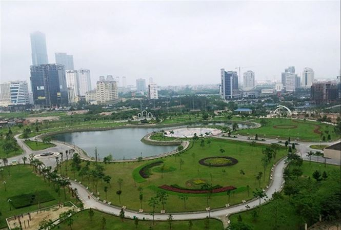 C&ocirc;ng vi&ecirc;n Cầu Giấy, l&aacute; phổi xanh của quận.