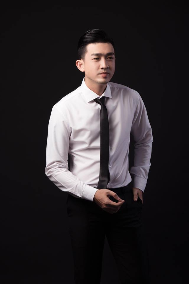 Triệu Long lịch l&atilde;m.