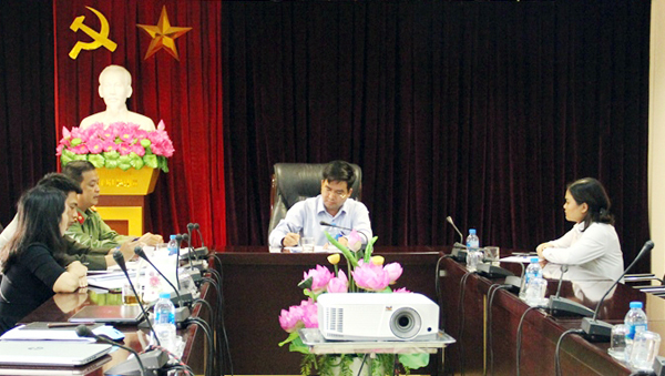 Buổi l&agrave;m việc với b&agrave; P. (Ảnh: Baolaocai.vn).