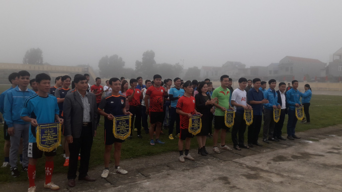 Giải đấu c&oacute; sự g&oacute;p mặt của 6 đội b&oacute;ng.