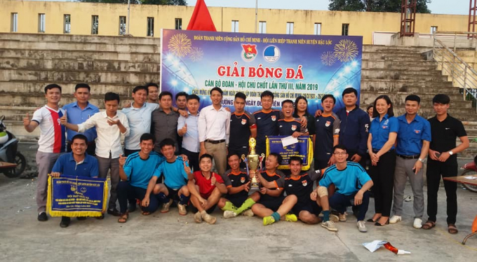 Hậu Lộc (Thanh H&oacute;a): Tổ chức giải b&oacute;ng đ&aacute; c&aacute;n bộ Đo&agrave;n, Hội to&agrave;n huyện lần thứ III