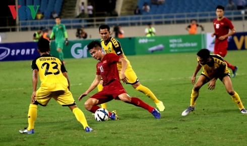 U23 Việt Nam ho&agrave;n to&agrave;n &aacute;p đảo trước U23 Brunei. (Ảnh: CTV Hồng Ngọc).