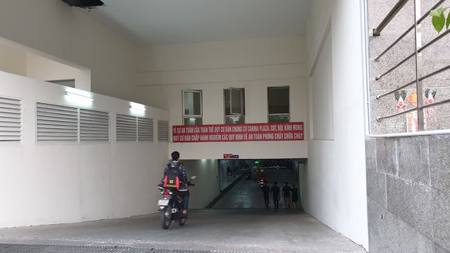 Lối v&agrave;o tầng hầm chung cư Carina