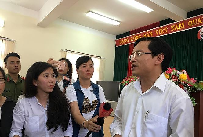 &Ocirc;ng Mai Văn Trinh, Cục trưởng cục Quản l&yacute; chất lượng, Bộ GD&amp;amp;amp;ĐT gặp gỡ b&aacute;o ch&iacute; sau khi chấm thẩm định lần 1 tại Sở GD&amp;amp;amp;ĐT Sơn La ng&agrave;y 23/7/2018.