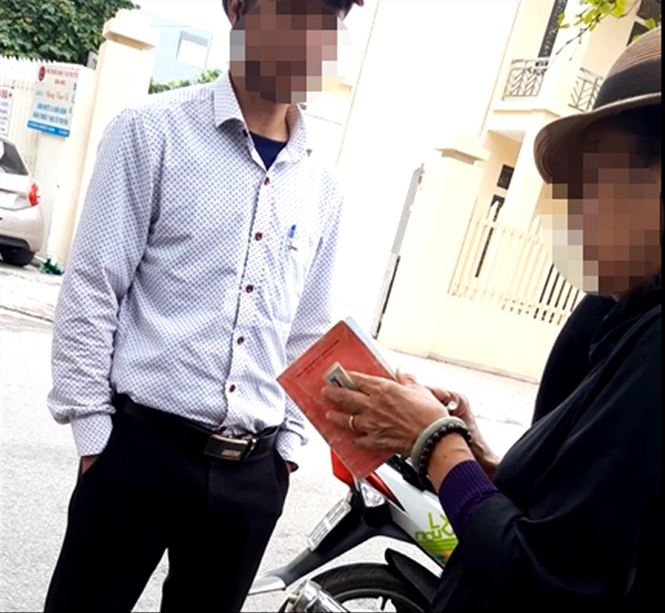 C&ograve; mồi hoạt động trước ph&ograve;ng quản l&yacute; XNC Hải Dương