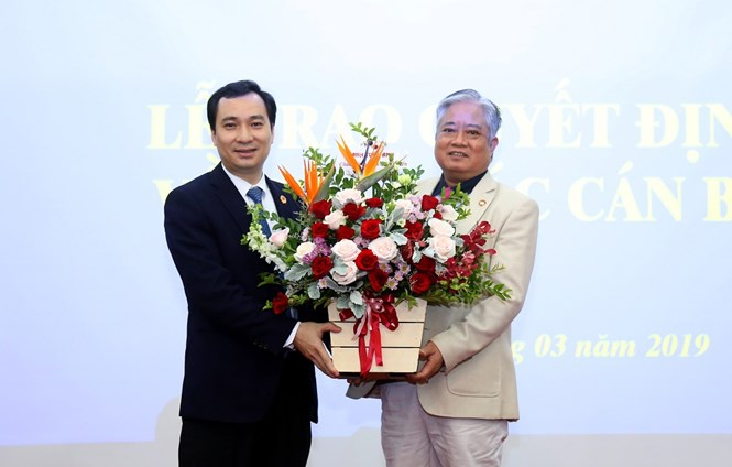 &nbsp;                    &nbsp;