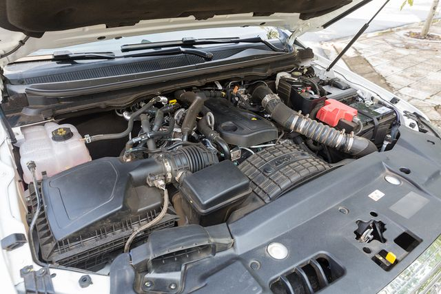 Ford Everest Ambiente - Bạn đồng h&agrave;nh l&yacute; tưởng tr&ecirc;n mọi nẻo đường