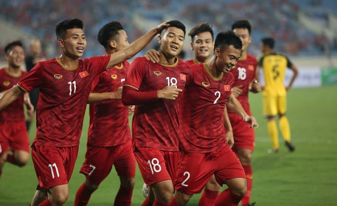 Tại v&ograve;ng bảng U23 Việt Nam c&oacute; thể nằm c&ugrave;ng bảng với U23 H&agrave;n Quốc/U23 Nhật Bản/ U23 Iraq (nh&oacute;m thứ 2), U23 Trung Quốc hay U23 Australia (nh&oacute;m thứ 3) v&agrave; Iran (nh&oacute;m thứ 4).
