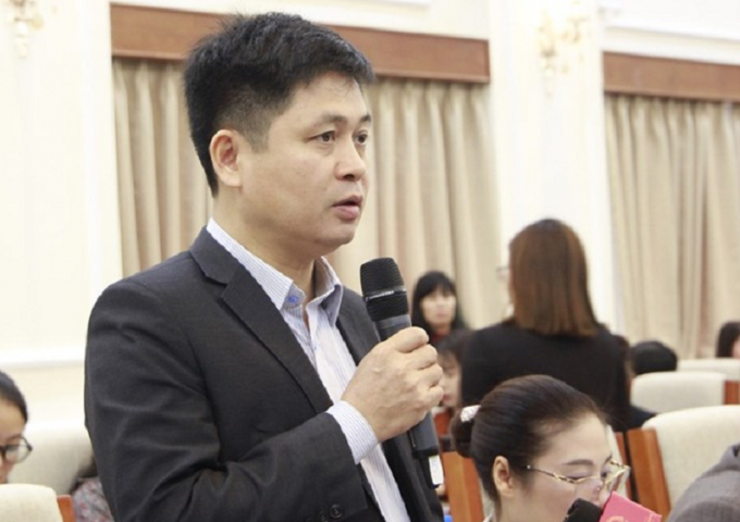 &Ocirc;ng Nguyễn Xu&acirc;n Th&agrave;nh - Ph&oacute; Vụ trưởng Vụ Gi&aacute;o dục Trung học, Bộ GDĐT th&ocirc;ng tin tại buổi Họp b&aacute;o.