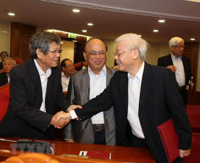 Tổng B&iacute; thư, Chủ tịch nước Nguyễn Ph&uacute; Trọng với c&aacute;c l&atilde;nh đạo, nguy&ecirc;n l&atilde;nh đạo Đảng, Nh&agrave; nước