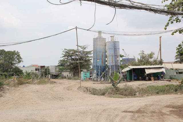 D&ugrave; k&eacute;o d&agrave;i nhiều năm qua nhưng quận Thủ Đức vẫn chưa thể b&agrave;n giao mặt bằng cho đơn vị thi c&ocirc;ng