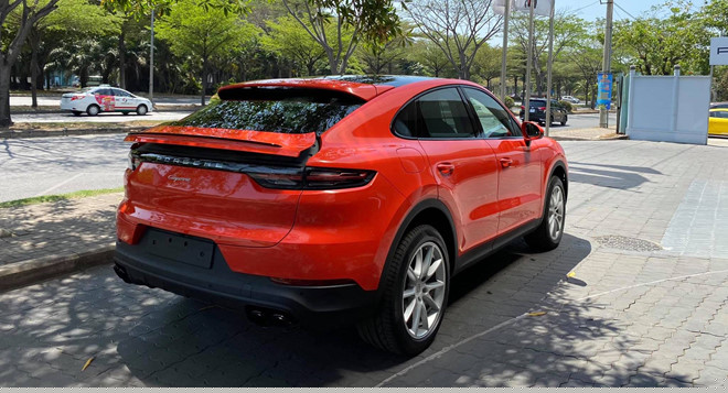 can canh porsche cayenne coupe 2020 tai dai ly viet nam, gia hon 5 ty dong hinh anh 2