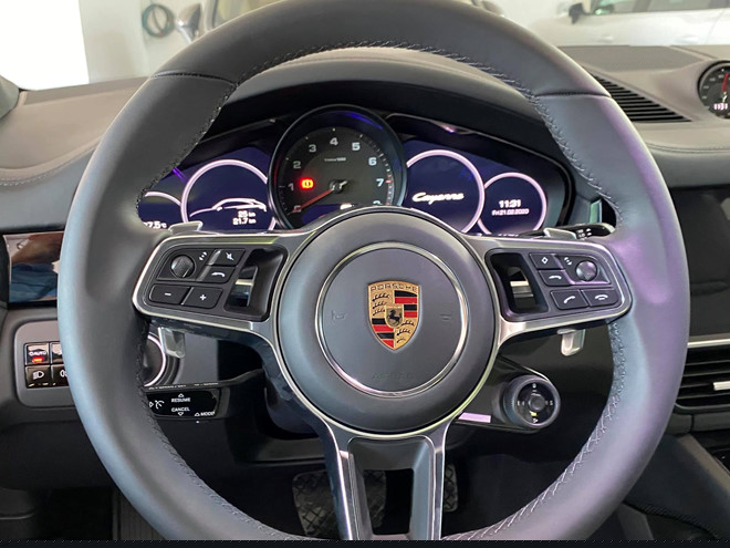 can canh porsche cayenne coupe 2020 tai dai ly viet nam, gia hon 5 ty dong hinh anh 4