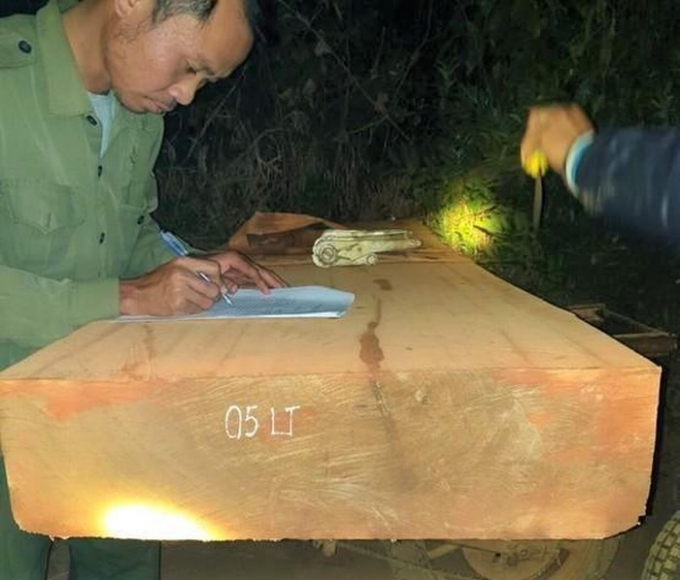 387eb0c6a88541db1894