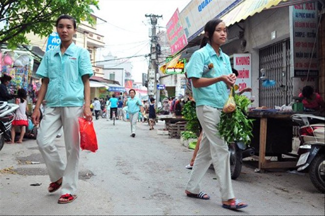 Người lao động lo mất việc mùa dịch Covid-19 - ảnh 1