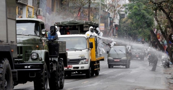 Cách ly gần 200 người ở phường Trúc Bạch