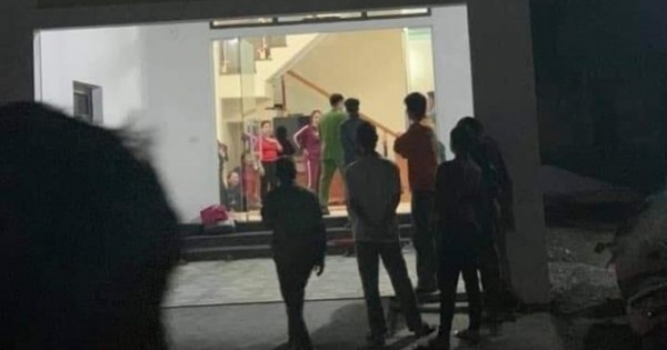 Chồng ngất lịm bên thi thể vợ có nhiều vết đâm ở Thanh Hóa