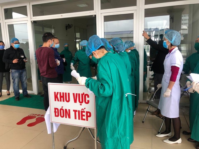 Cách ly y tế toàn bộ thủy thủ, nhân viên một tàu du lịch tại Cát Bà do tiếp xúc với bệnh nhân nhiễm Covid-19 thứ 30