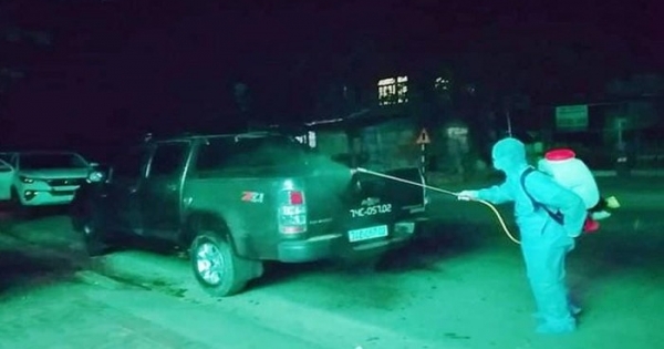 Quảng Trị cách ly 4 người đi cùng chuyến bay với bệnh nhân Covid-19 thứ 30