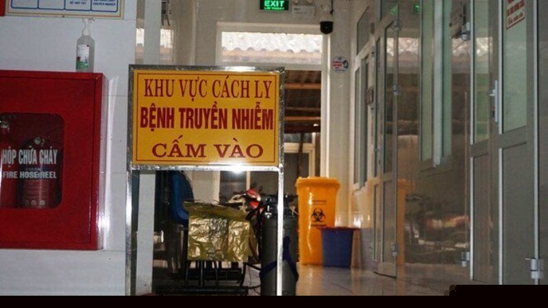 TP Sầm Sơn đang tiến hành cách ly 1 bệnh nhân nữ cùng 6 hành khách đi trên xe ô tô từ Hà Nội về