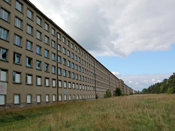 trum phat xit hitler xay khu nghi duong lon nhat the gioi o dau? hinh anh 4