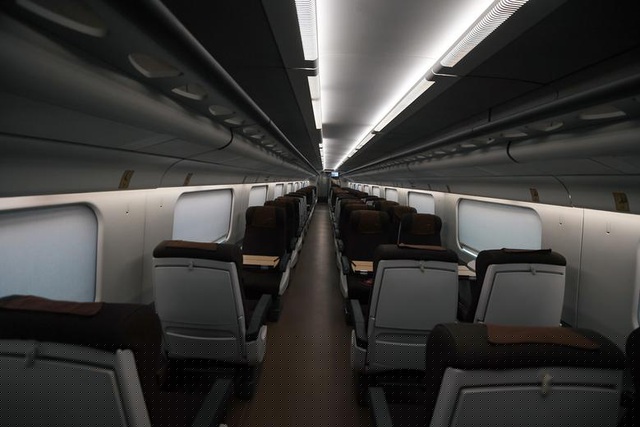 Đoàn tàu không một bóng người tới Rome hôm 8/3. 