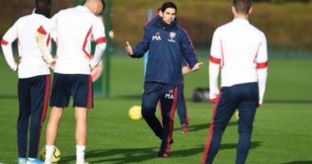 Sốc: HLV Mikel Arteta của Arsenal nhiễm virus Corona