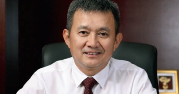 Nữ tiếp viên nhiễm Covid -19, hé lộ 