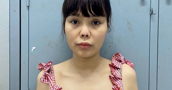 Nữ quản lý nhà hàng môi giới bán dâm cho khách