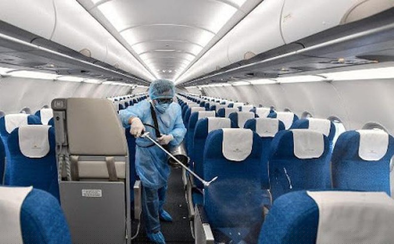 Bộ Y tế thông báo khẩn 7 chuyến bay có hành khách mắc COVID-19