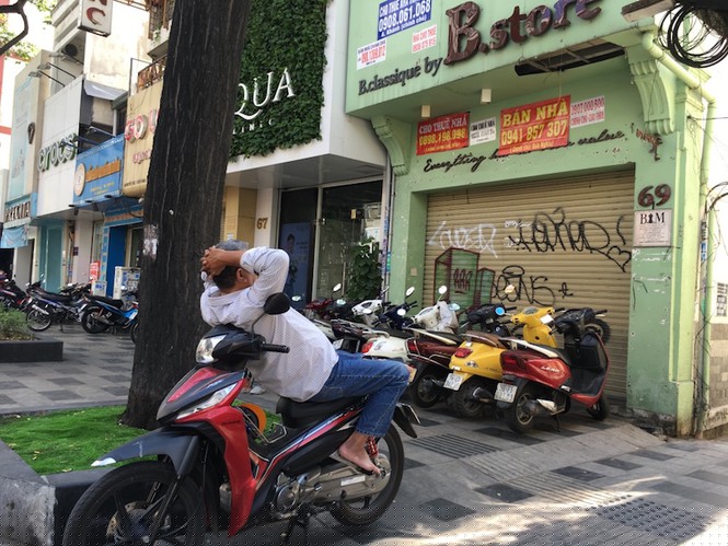 Mặt bằng 'tiền tỷ' bỏ hoang ở Sài Gòn vì dịch Covid-19 - ảnh 6