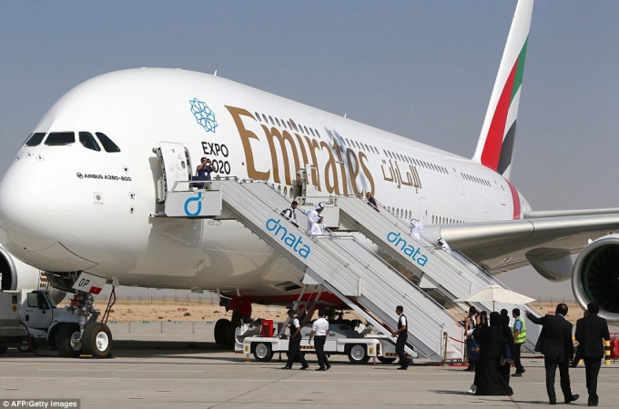 5027_hang_Emirates