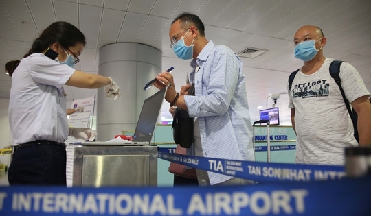 Từ hôm nay, tạm dừng cấp thị thực cho người nước ngoài nhập cảnh vào Việt Nam