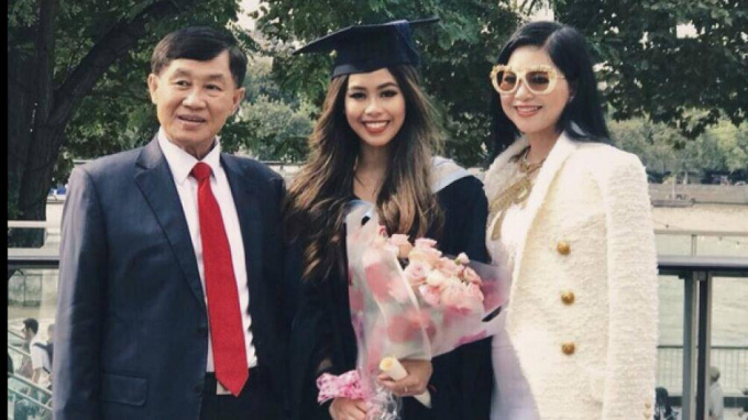 06B1BA43-D5F0-44DA-BB41-3AB311CFE26C.