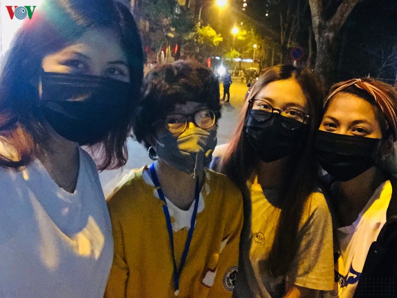 nguoi dan truc bach vo oa sung suong khi barie cach ly duoc do bo hinh 9