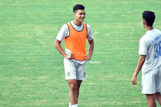 doi hinh 11 cau thu thai binh xuat sac nhat viet nam hinh anh 5