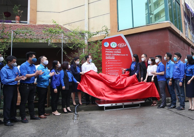 Hiện nay, đã có 9 trạm rửa tay dã chiến đi vào sử dụng: 04 trạm tại quận Hà Đông, 04 trạm tại quận Hoàng Mai, 01 trạm tại quận Hoàn Kiếm