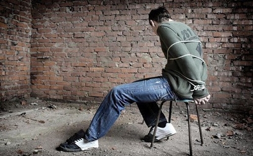 Thiếu tiền, nghịch tử rủ bạn dàn cảnh nợ giang hồ lừa mẹ 100 triệu