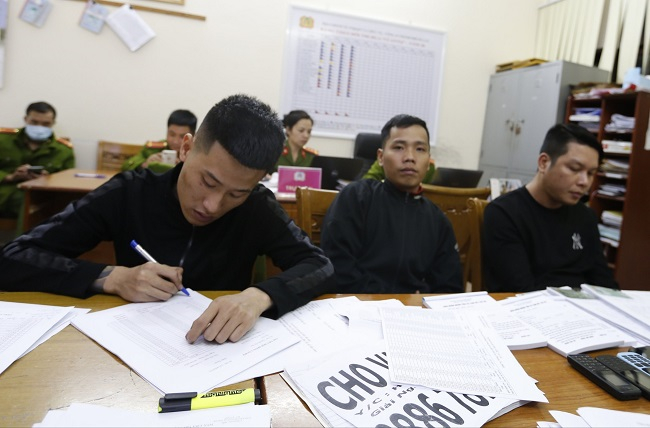 cc0d370e-f03d-4d0e-85b0-7de4c95516a9