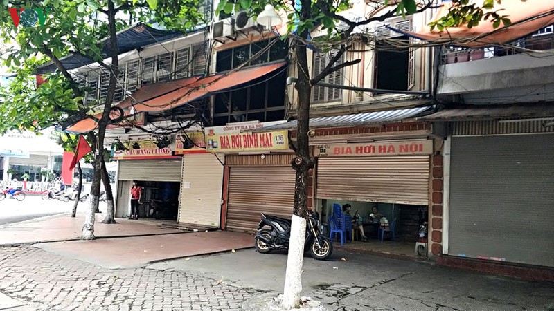 hinh anh hiem gap tai cac quan nhau nuc tieng o ha noi mua dich covid-19 hinh 4