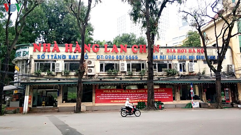 hinh anh hiem gap tai cac quan nhau nuc tieng o ha noi mua dich covid-19 hinh 7