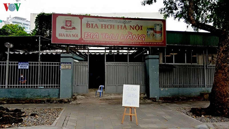 hinh anh hiem gap tai cac quan nhau nuc tieng o ha noi mua dich covid-19 hinh 8