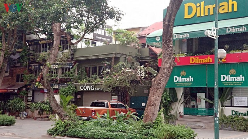 hinh anh hiem gap tai cac quan nhau nuc tieng o ha noi mua dich covid-19 hinh 23