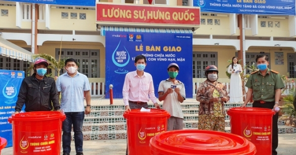 Tuổi trẻ Công an Đồng Nai cùng dân chống dịch Covid-19, chia sẻ khó khăn các vùng xâm nhập mặn