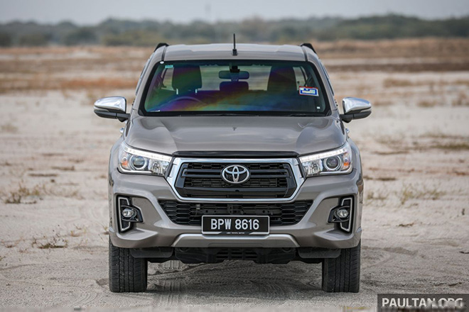 toyota hilux the he moi thay doi dien mao va nang cap dong co hinh anh 2