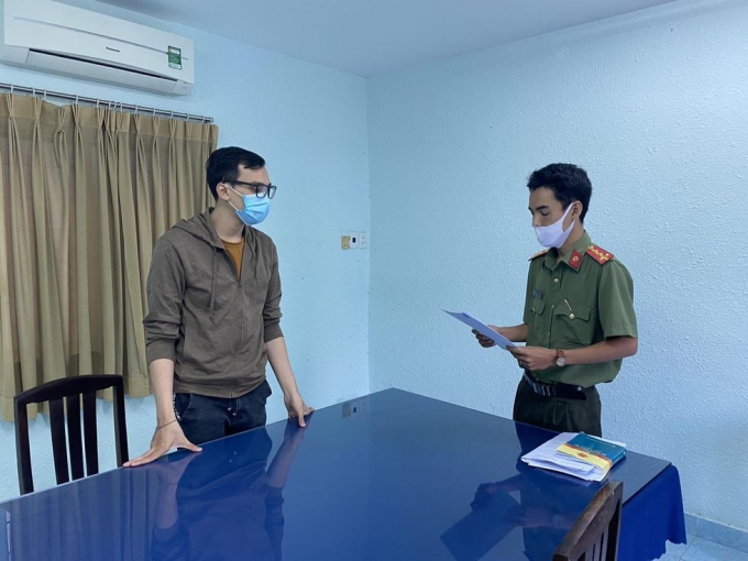 180c0aaacf673c396576