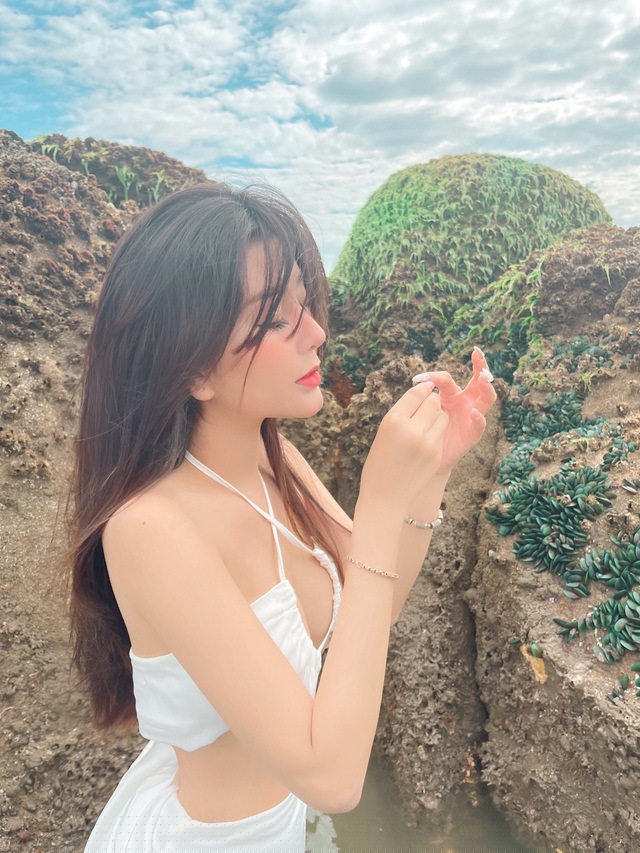 Ngọc Tr&acirc;n hiện đang l&agrave; sinh vi&ecirc;n chuy&ecirc;n ng&agrave;nh Ch&iacute;nh trị - ngoại giao, Đại học Ngoại ngữ - Tin học TP.HCM.