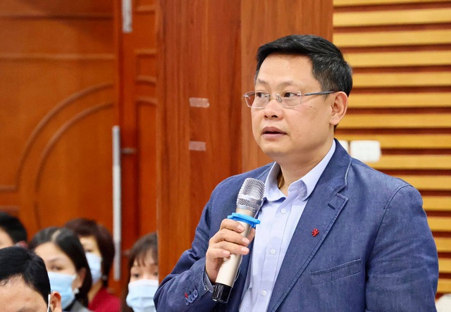 Phó Giám đốc Sở Xây dựng Hà Nội trả lời báo chí tại buổi họp báo